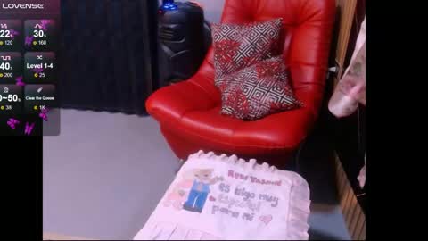Rosse online show from May 15, 2026, 8:27 pm