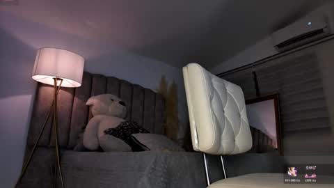  emily valentina     online show from February 18, 2026, 1:34 am