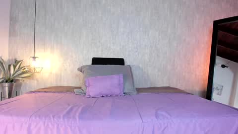 Emily online show from December 11, 2024, 11:41 am