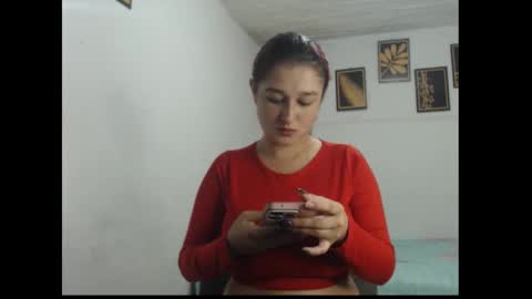 Snapshot of emily_babybo chatting on October 21, 2025, 10:43 pm Emily online show from October 21, 2025, 10:43 pm