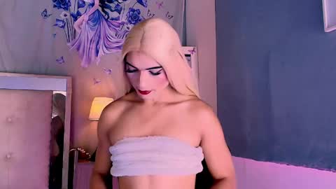 emily_castillo1_ online show from June 7, 2026, 5:22 am