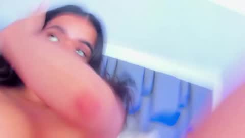 Snapshot of emily_gil1 chatting on February 18, 2025, 8:14 pm Emi online show from February 18, 2025, 8:14 pm