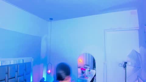 Snapshot of emily_gil1 chatting on February 20, 2025, 8:36 pm Emi online show from February 20, 2025, 8:36 pm