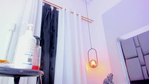 Snapshot of emily_gil1 chatting on February 25, 2025, 5:47 pm Emi online show from February 25, 2025, 5:47 pm