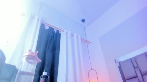 Snapshot of emily_gil1 chatting on March 5, 2025, 4:24 pm Emi online show from March 5, 2025, 4:24 pm