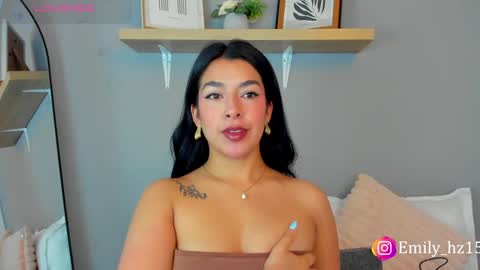 Snapshot of emily_haze chatting on February 2, 2025, 12:13 pm Emily online show from February 2, 2025, 12:13 pm