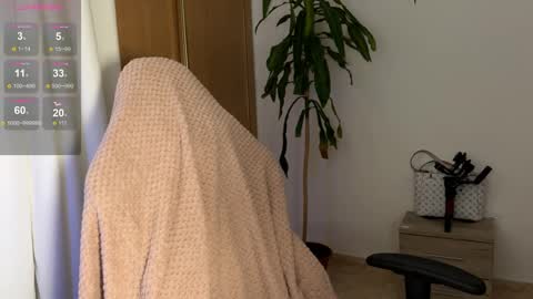 Snapshot of emily_jayreal chatting on February 20, 2025, 11:43 pm Emily online show from February 20, 2025, 11:43 pm