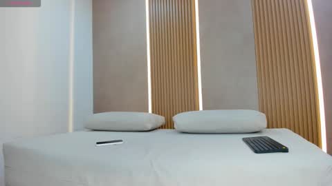 Snapshot of emily_kovac chatting on February 27, 2026, 10:37 am emily_kovac online show from February 27, 2026, 10:37 am