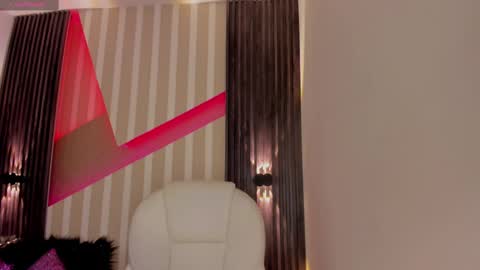 Emily online show from March 3, 2025, 6:33 pm