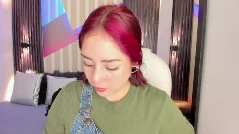 Emily online show from November 13, 2025, 2:27 pm