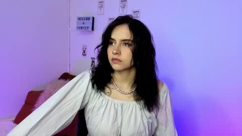 Emily Lindey online show from February 5, 2026, 2:38 am