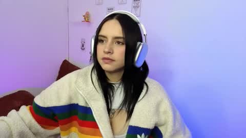 Emily Lindey online show from February 7, 2026, 2:26 am