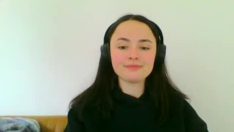 emily_morning_dew online show from January 22, 2025, 11:01 am