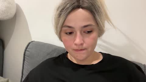 emily_morning_dew online show from September 15, 2025, 8:31 pm