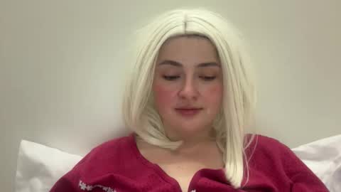 Snapshot of emily_morning_dew chatting on February 5, 2026, 10:47 pm emily_morning_dew online show from February 5, 2026, 10:47 pm