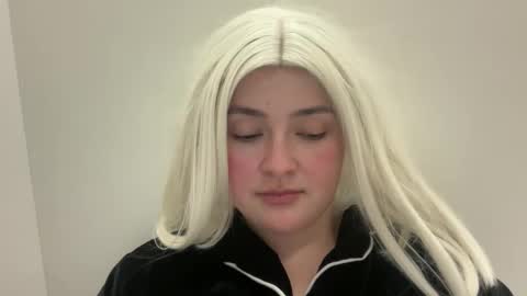 Snapshot of emily_morning_dew chatting on February 11, 2026, 9:09 pm emily_morning_dew online show from February 11, 2026, 9:09 pm