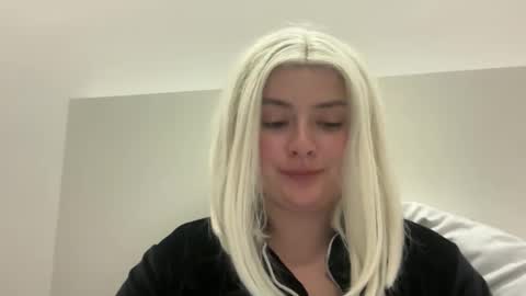 Snapshot of emily_morning_dew chatting on February 27, 2026, 8:53 pm emily_morning_dew online show from February 27, 2026, 8:53 pm