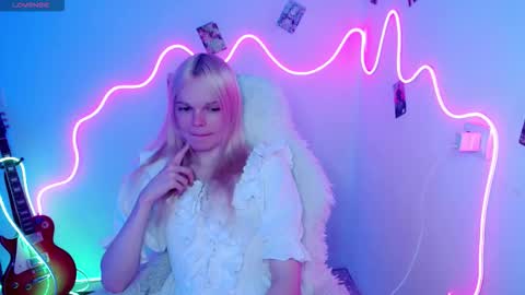 Lia online show from October 27, 2025, 6:56 pm