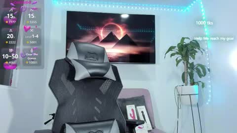 emily_palmeer online show from December 2, 2025, 9:47 am