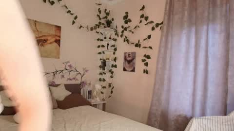 Snapshot of emily_relishh chatting on September 27, 2025, 1:16 pm emily_relishh online show from September 27, 2025, 1:16 pm