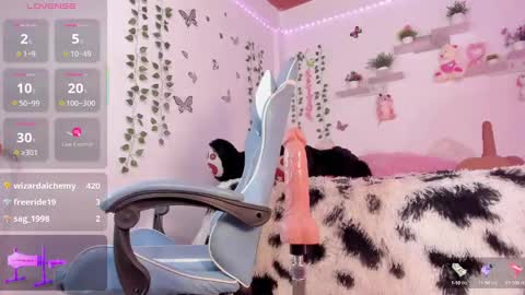 Emily online show from March 7, 2025, 8:23 am