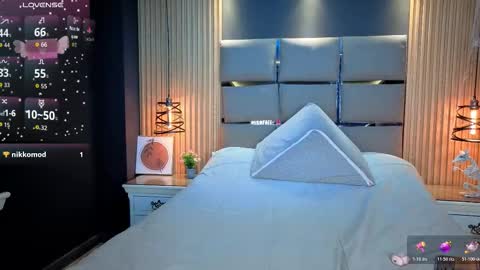 Emily online show from November 28, 2025, 11:35 am