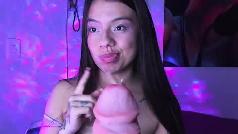 Emily online show from April 21, 2026, 1:42 am