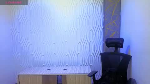       online show from September 9, 2025, 12:15 pm