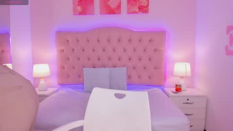  EMILY  online show from February 19, 2025, 12:25 am