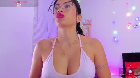 Emily online show from December 15, 2024, 3:09 pm