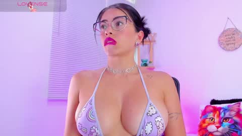 Emily online show from February 7, 2025, 9:15 pm