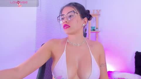 Emily online show from February 9, 2025, 11:15 pm