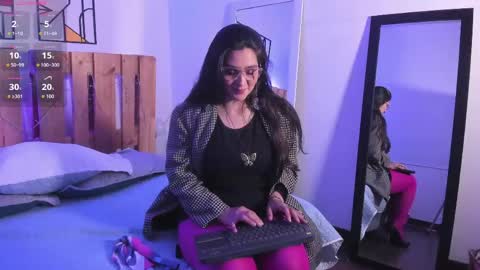 Emilly online show from May 14, 2026, 8:26 pm