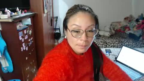 Snapshot of emily_sexy69 chatting on October 7, 2025, 7:38 am Emily online show from October 7, 2025, 7:38 am