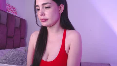 emily_w2 online show from February 18, 2025, 2:49 am