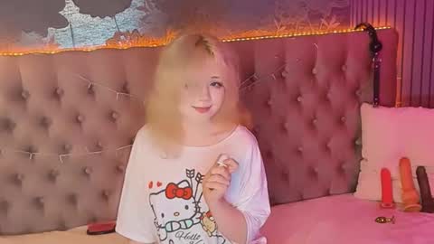 Baby Emelli online show from June 10, 2026, 7:29 am
