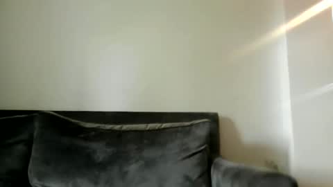 Snapshot of emilybisback chatting on April 13, 2026, 12:21 pm Emily B online show from April 13, 2026, 12:21 pm