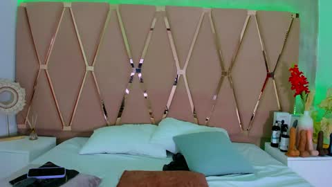 Emily online show from April 17, 2026, 12:57 am