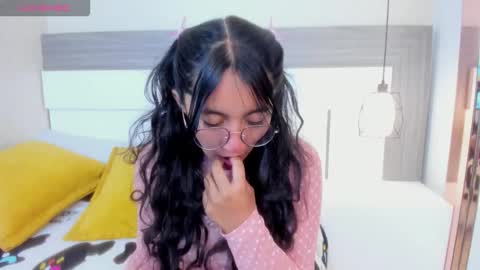 Snapshot of emilyblussh chatting on February 20, 2026, 7:14 pm Emily Bluush online show from February 20, 2026, 7:14 pm