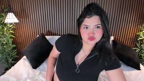 Snapshot of emilycortex chatting on March 11, 2025, 4:32 am Emily online show from March 11, 2025, 4:32 am