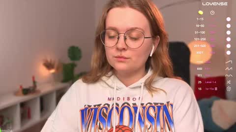 Emily  online show from March 4, 2025, 12:01 pm