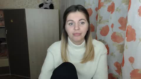 emilyfork online show from December 10, 2024, 3:33 pm