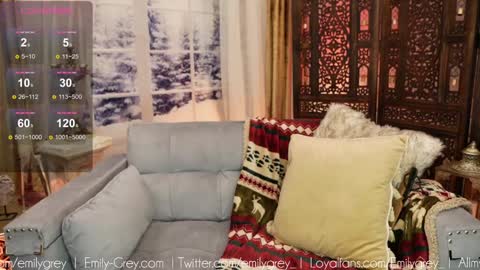 emilygrey_ online show from December 31, 2024, 3:01 am