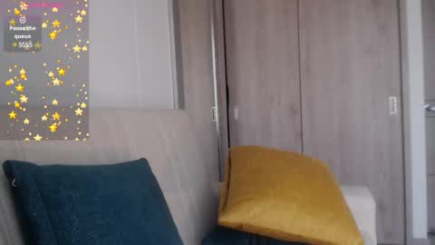 Emily online show from December 10, 2024, 3:22 pm