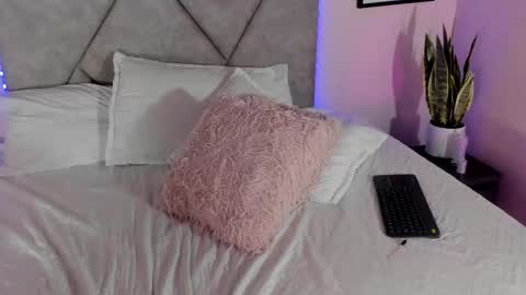 Emily online show from January 5, 2026, 5:27 pm