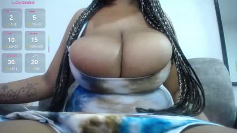 Emilyhines online show from December 15, 2025, 2:43 pm