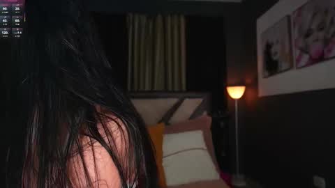 Emily Jhonson online show from November 16, 2025, 1:39 pm