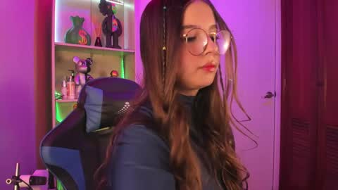 VALEEEN online show from December 8, 2024, 3:56 pm