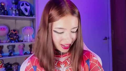 VALEEEN online show from November 5, 2025, 4:18 pm