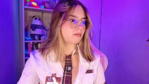 VALEEEN online show from May 28, 2026, 3:20 pm